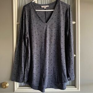 Loft Gray Polka Dot V-Neck Top